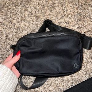 Lululemon belt bag